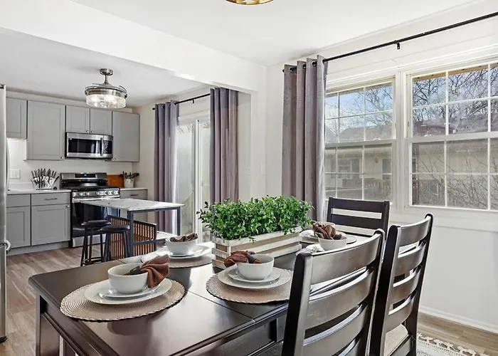 Tranquil Getaway For The Entire Family * Westmont